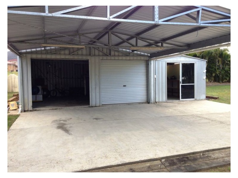 7 Parkview Road, Glass House Mountains QLD 4518