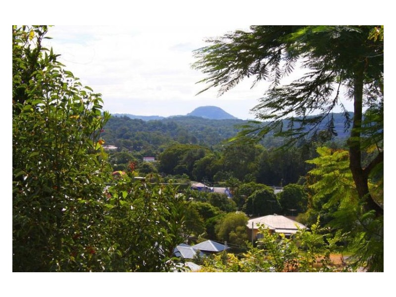 22 Mayfield Street, Nambour QLD 4560