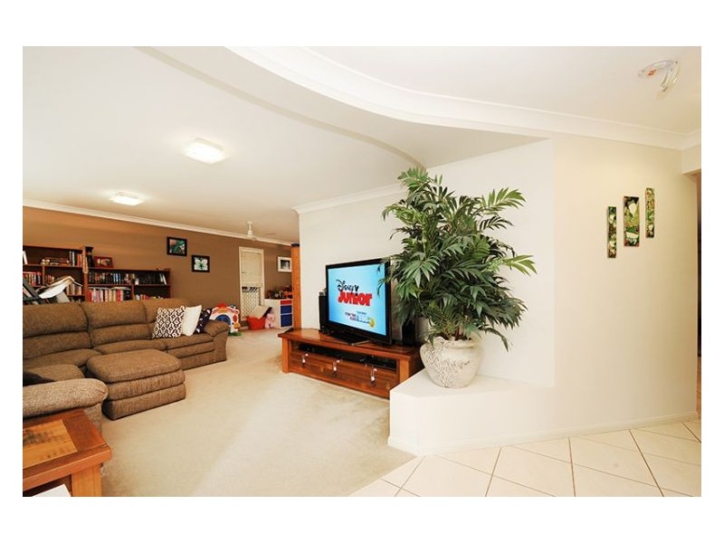 6 Red Jacket Court, Palmwoods QLD 4555