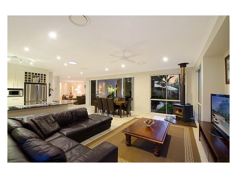 9 Yellow Cedar Place, Palmwoods QLD 4555