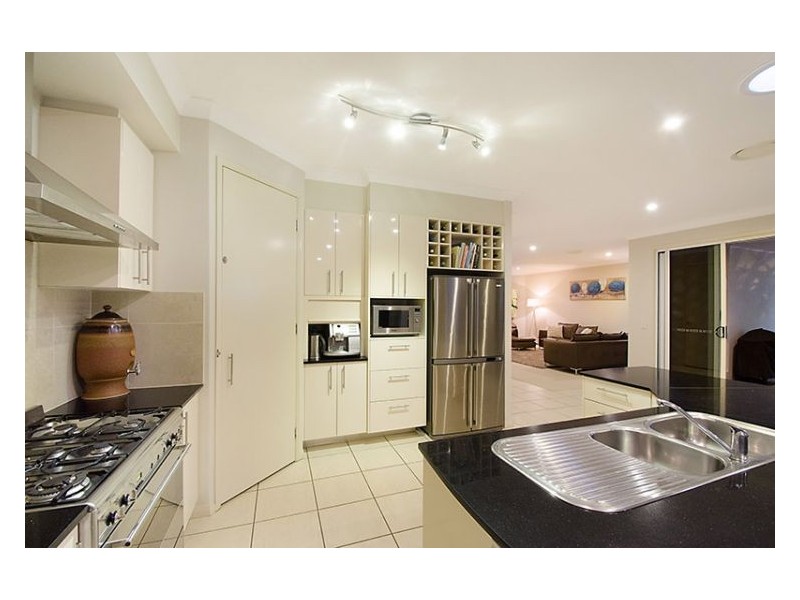 9 Yellow Cedar Place, Palmwoods QLD 4555