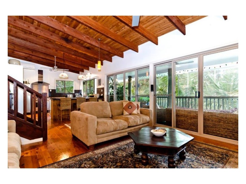 74 Panorama Drive, Nambour QLD 4560