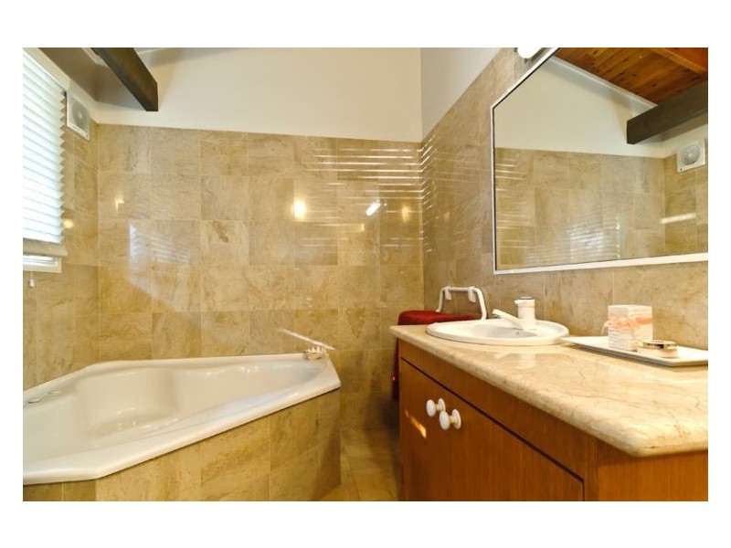 74 Panorama Drive, Nambour QLD 4560