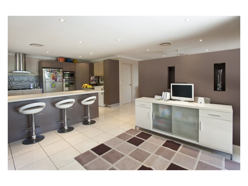 11 Mcgilchrists Road, Eudlo QLD 4554