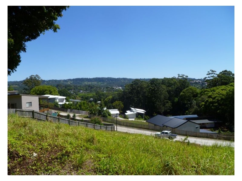 21 Linsay Circuit, Nambour QLD 4560