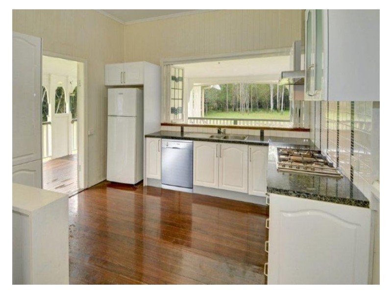 21 Sara Place, Ilkley QLD 4554