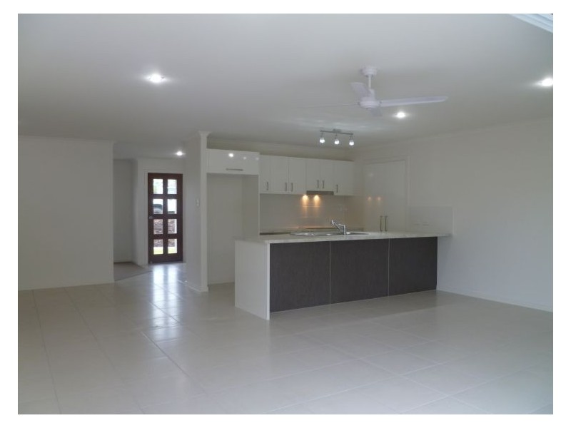 1 Grimes Terrace, Burnside QLD 4560