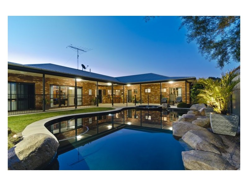 16 Chiltern Court, Coes Creek QLD 4560