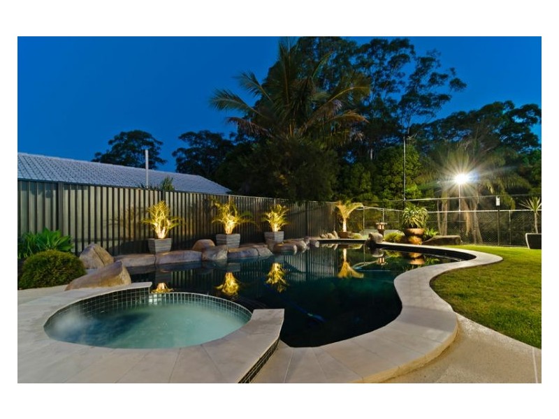 16 Chiltern Court, Coes Creek QLD 4560