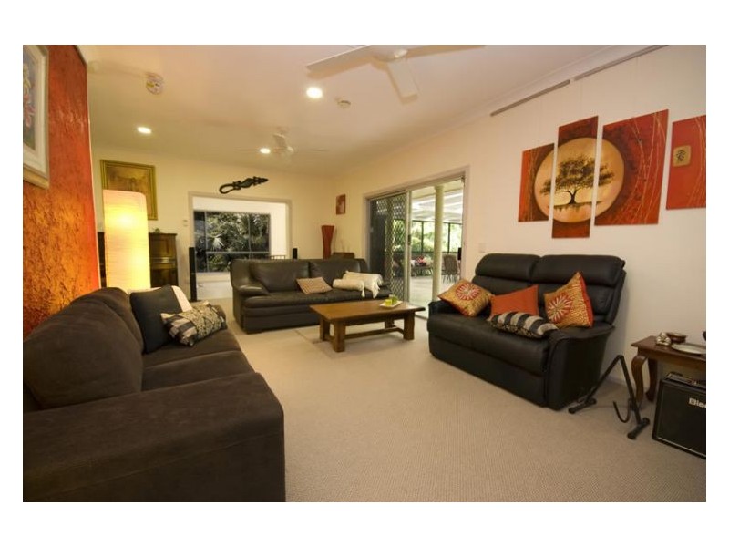 11 Mundoo Street, Coes Creek QLD 4560