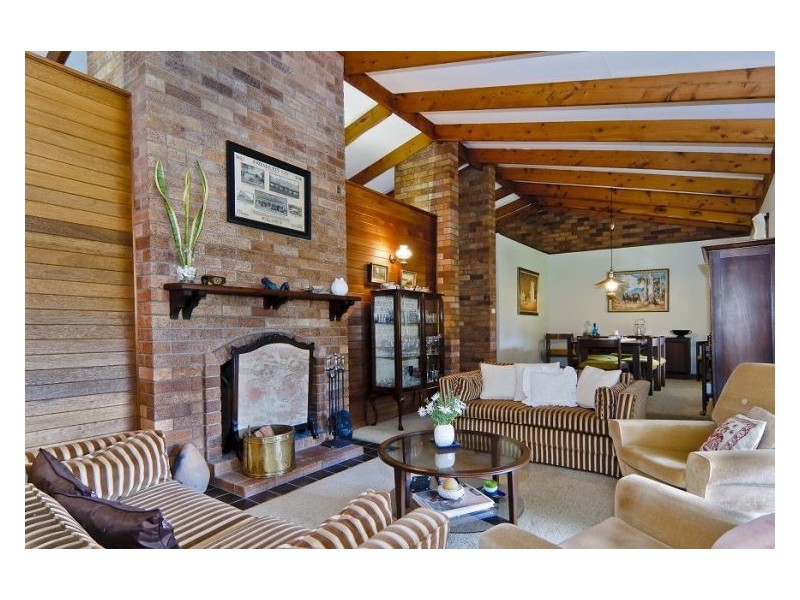 4 Thrushs Road, Dulong QLD 4560