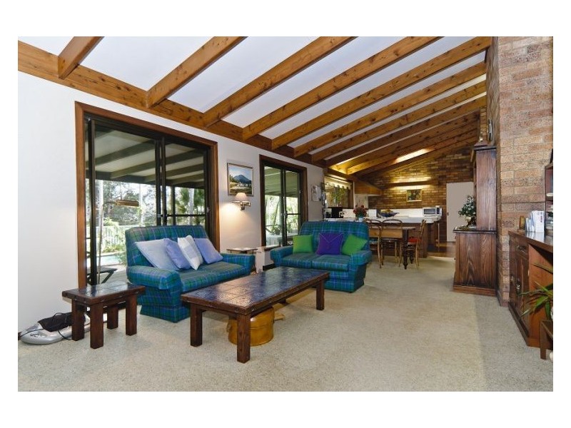 4 Thrushs Road, Dulong QLD 4560