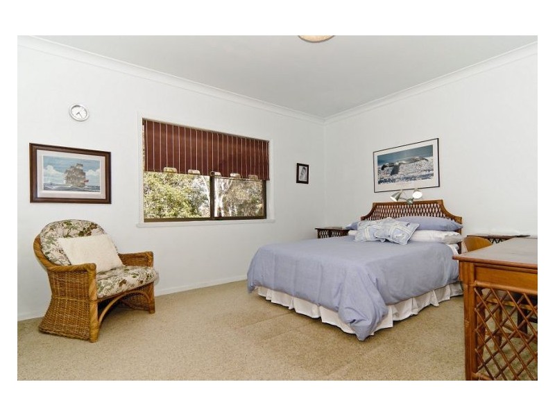 4 Thrushs Road, Dulong QLD 4560