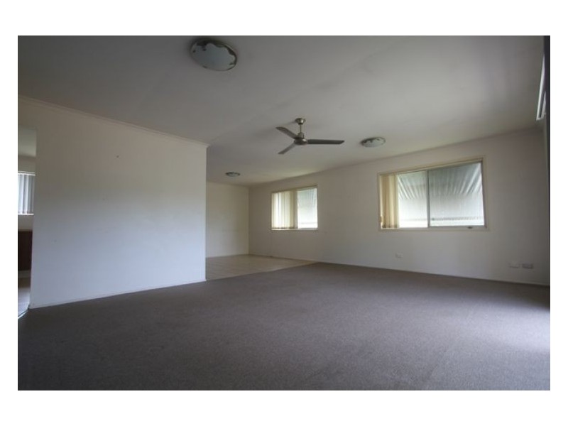 21 Pease Blossom Street, Coes Creek QLD 4560