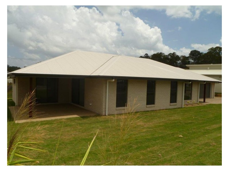 4 Grimes Terrace, Burnside QLD 4560