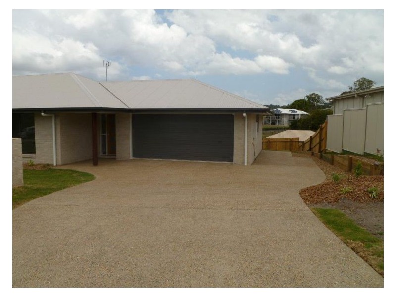 4 Grimes Terrace, Burnside QLD 4560
