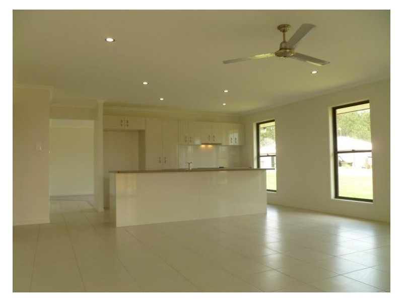 4 Grimes Terrace, Burnside QLD 4560
