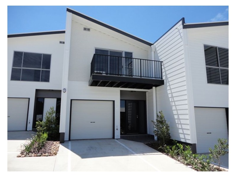 2/21-23 Webster Road, Nambour QLD 4560