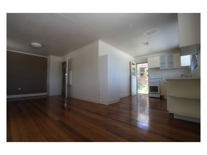 18 Girraween Drive, Nambour QLD 4560