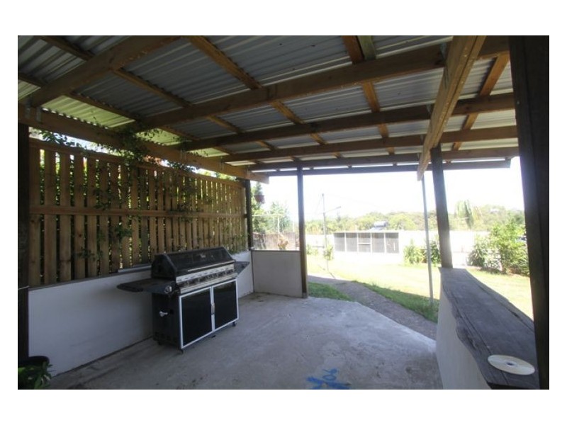 18 Girraween Drive, Nambour QLD 4560