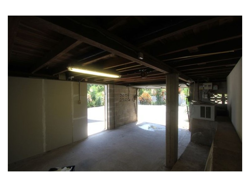 18 Girraween Drive, Nambour QLD 4560