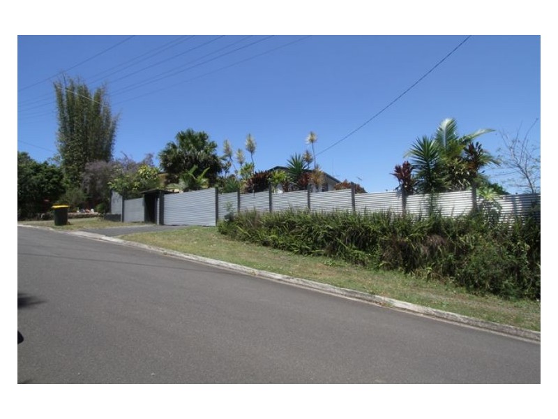 18 Girraween Drive, Nambour QLD 4560