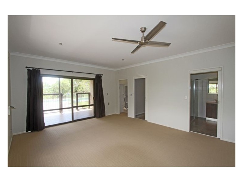205 Upper Rosemount Road, Rosemount QLD 4560