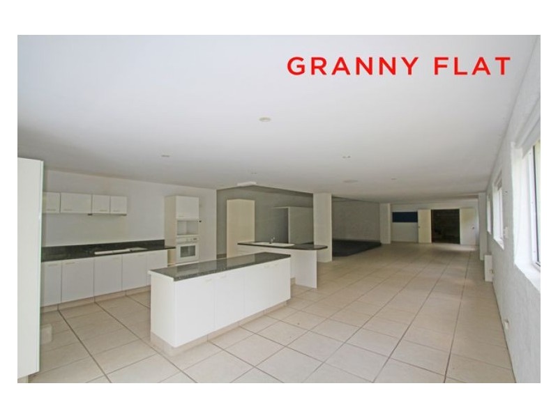 205 Upper Rosemount Road, Rosemount QLD 4560