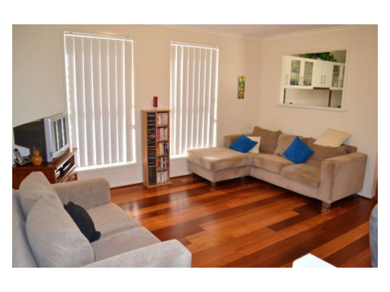2/13 Fairmeadow Road, Nambour QLD 4560