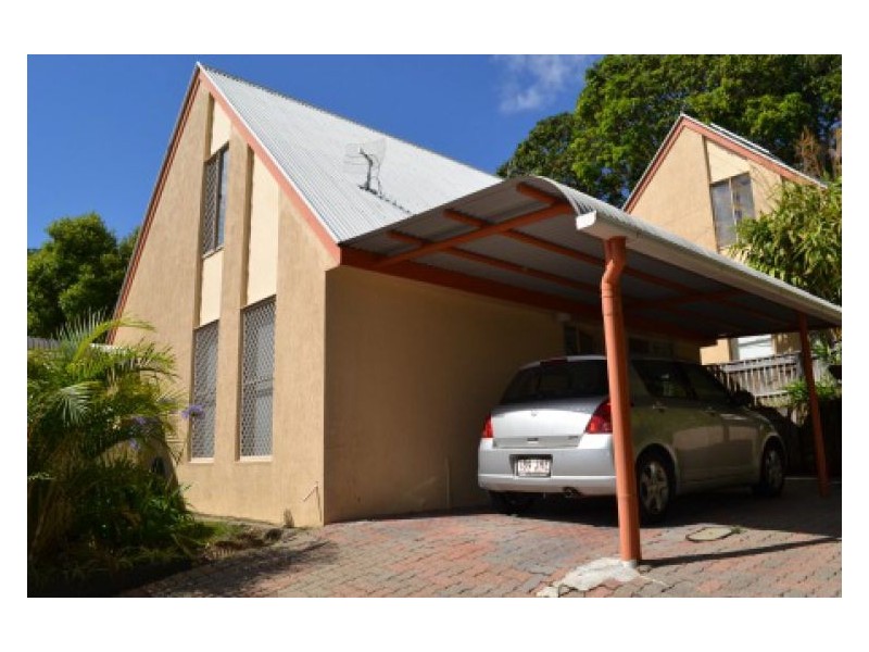 2/13 Fairmeadow Road, Nambour QLD 4560