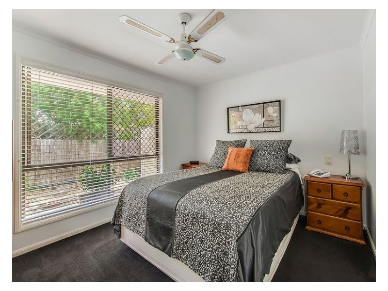 38 Greenhaven Close, Burnside QLD 4560
