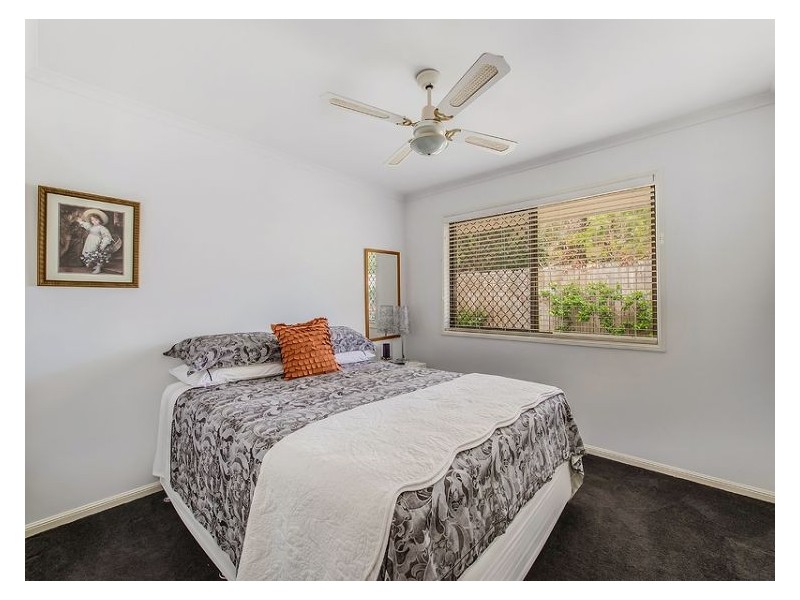 38 Greenhaven Close, Burnside QLD 4560