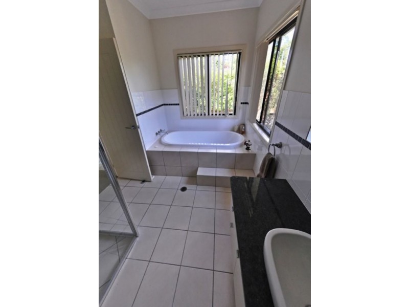 15 Upper Rosemount Road, Rosemount QLD 4560
