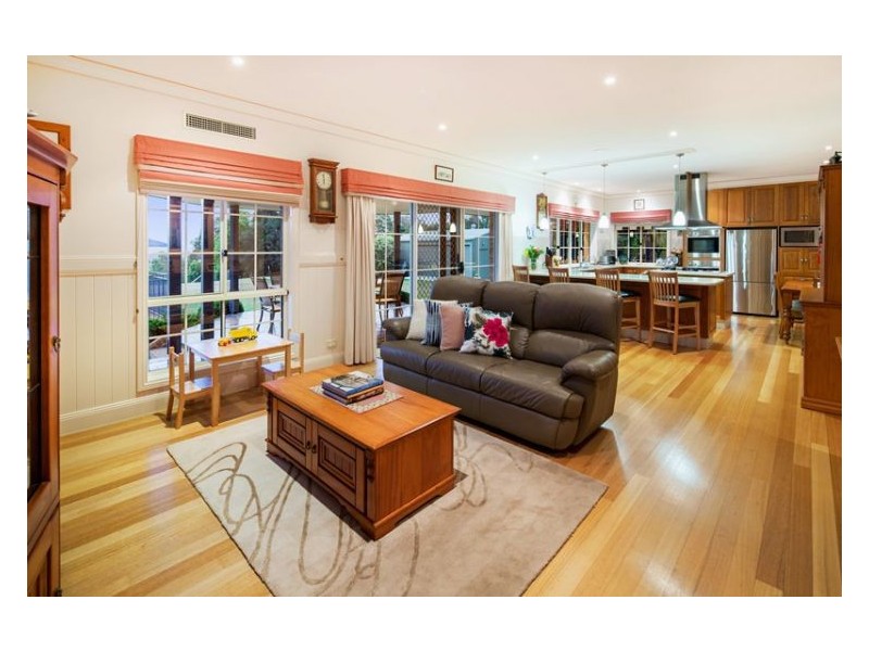 1 Thrushs Road, Dulong QLD 4560