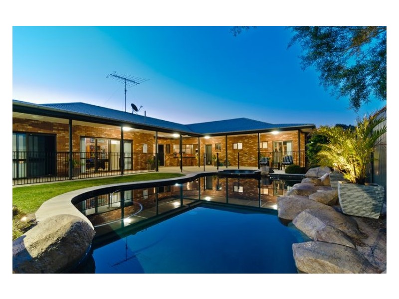 16 Chiltern Court, Coes Creek QLD 4560