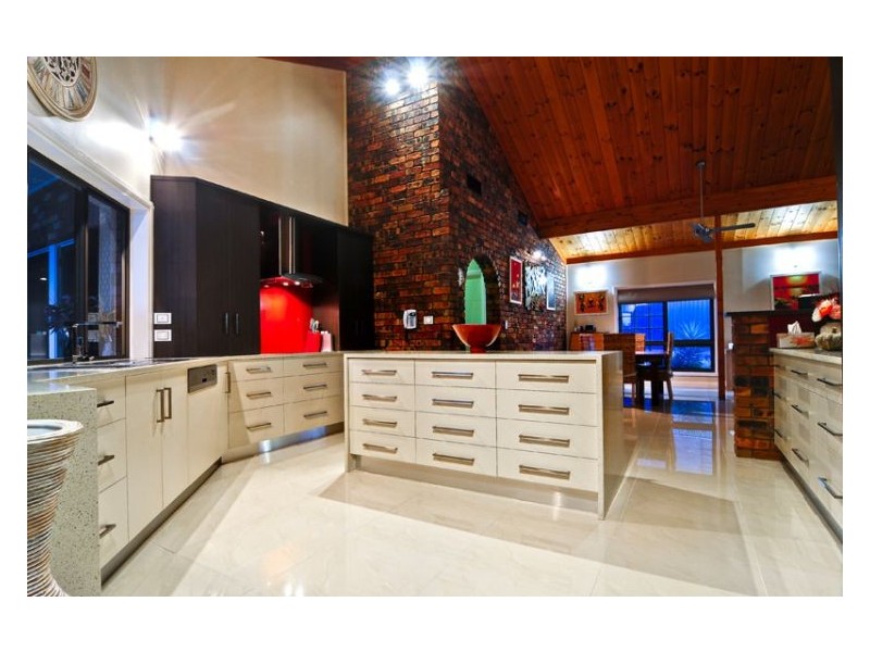 16 Chiltern Court, Coes Creek QLD 4560
