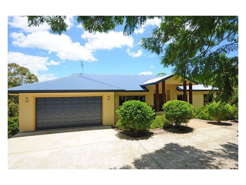 5 Paradise Place, Nambour QLD 4560