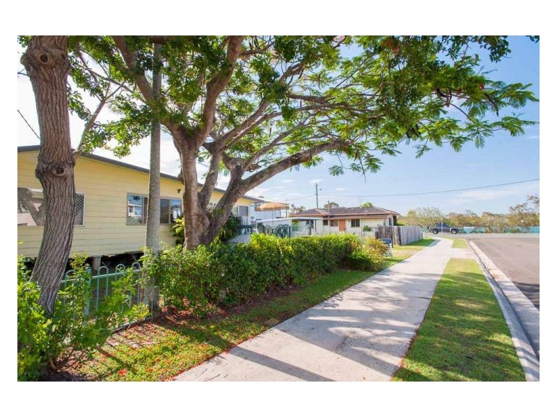 2 Yinni Street, Maroochydore QLD 4558