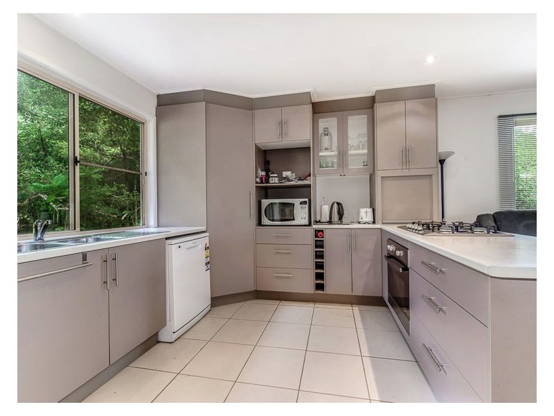 8 Bailey Street, Nambour QLD 4560