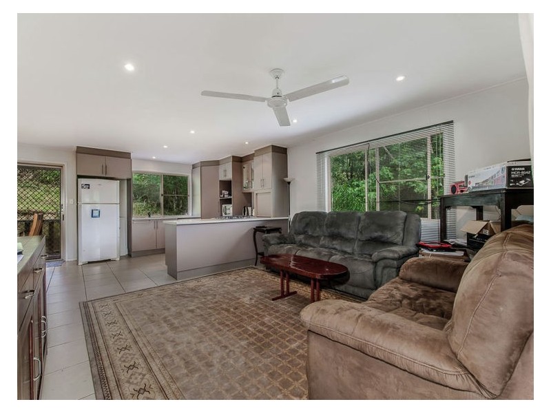 8 Bailey Street, Nambour QLD 4560