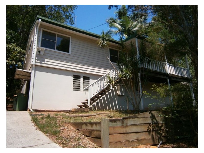 8 Bailey Street, Nambour QLD 4560