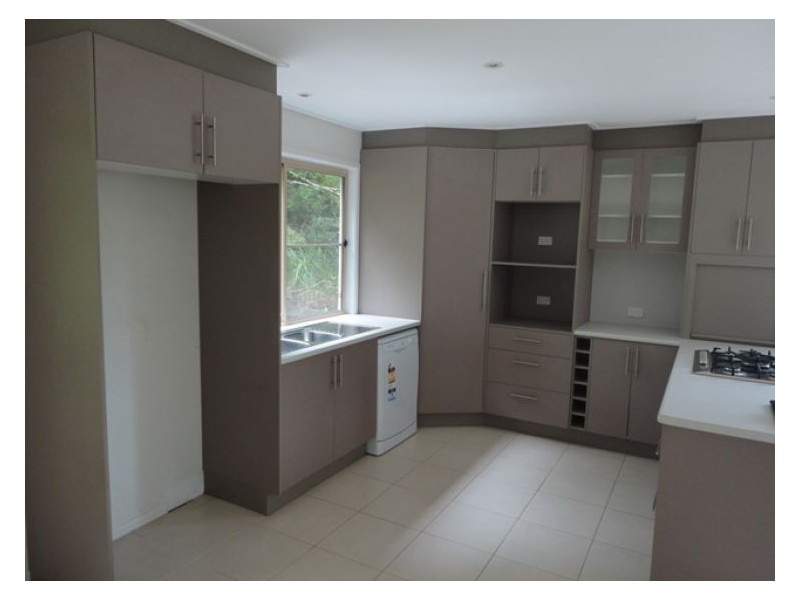 8 Bailey Street, Nambour QLD 4560