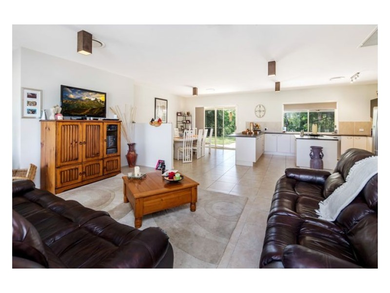 53 Simba Road, West Woombye QLD 4559