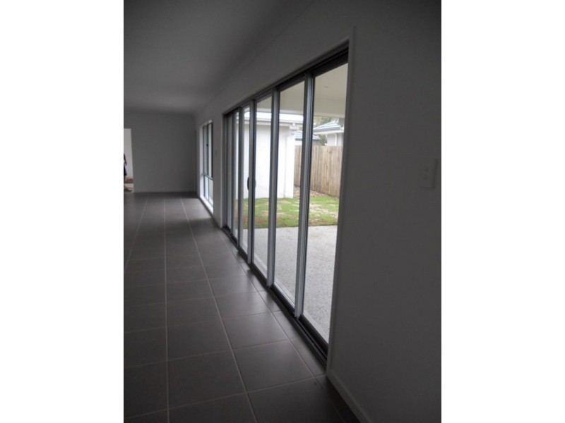 2 Forest Grove Crescent, Sippy Downs QLD 4556