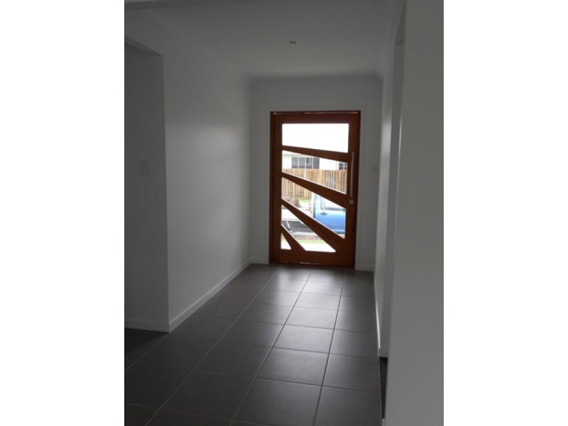 2 Forest Grove Crescent, Sippy Downs QLD 4556