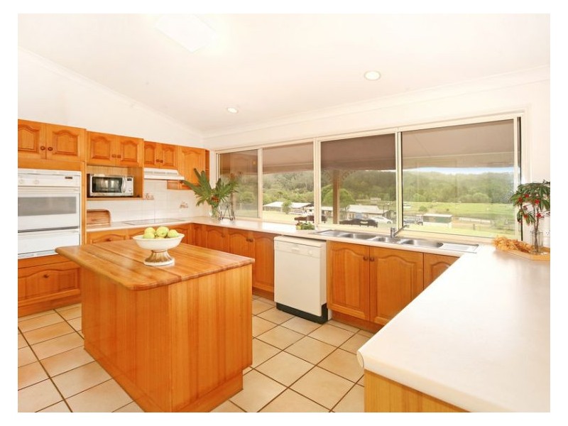 384-398 Blackall Range Road, West Woombye QLD 4559