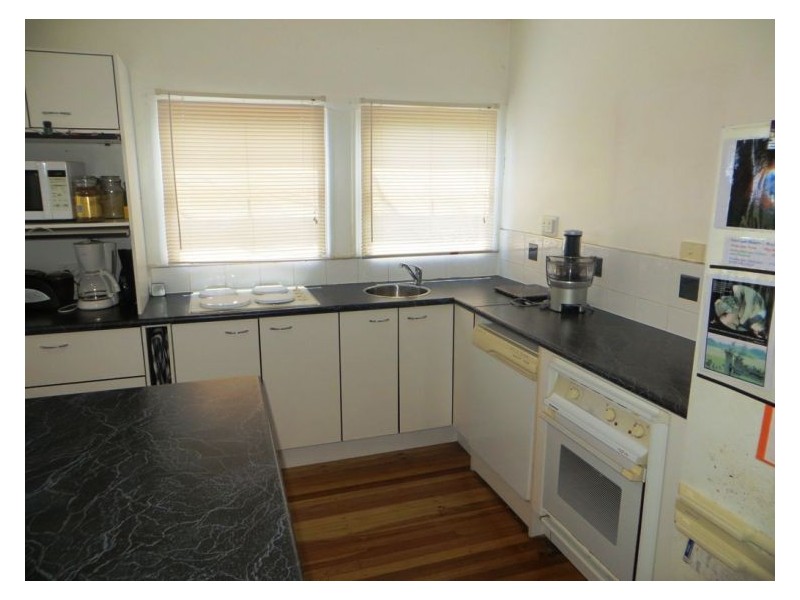 16 Mayfield Street, Nambour QLD 4560