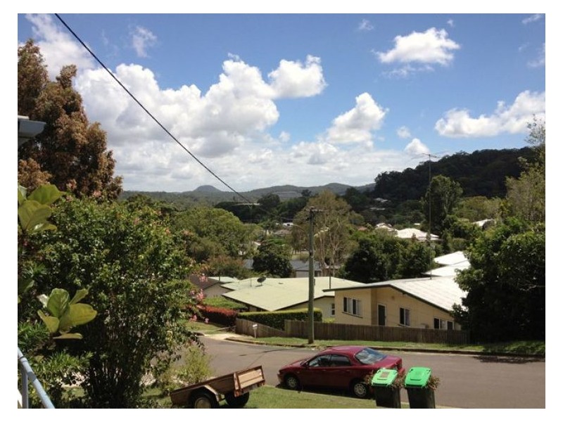 16 Mayfield Street, Nambour QLD 4560