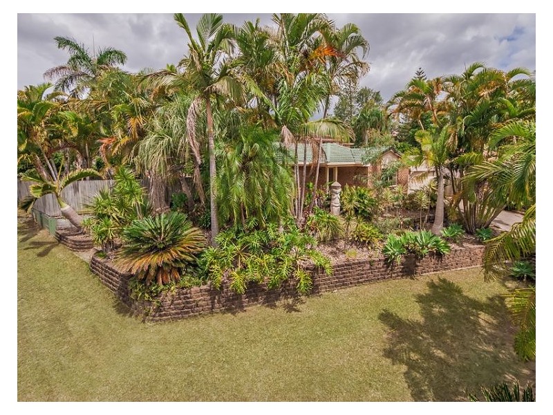 1 Mountain Breeze Court, Coes Creek QLD 4560