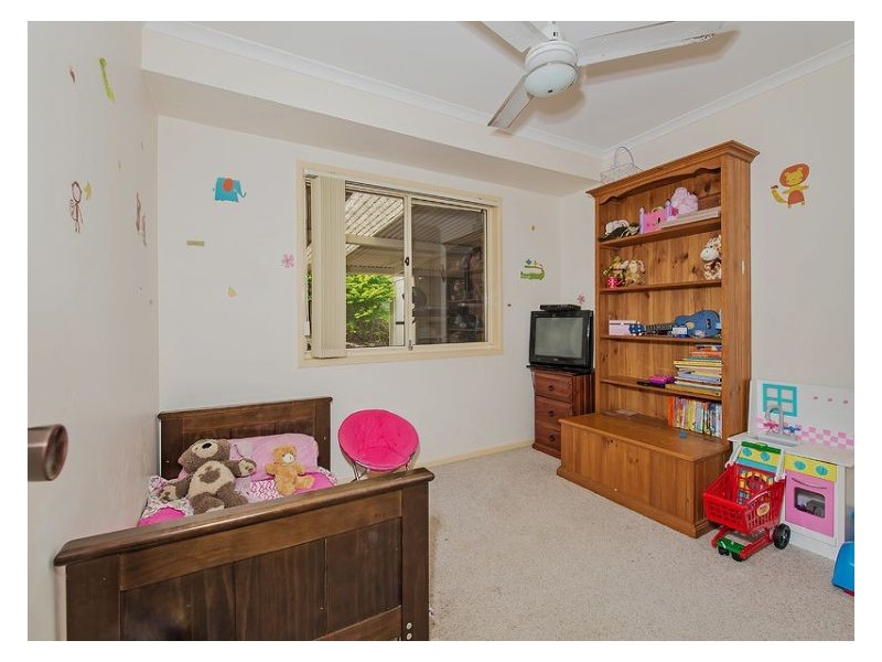 1 Mountain Breeze Court, Coes Creek QLD 4560